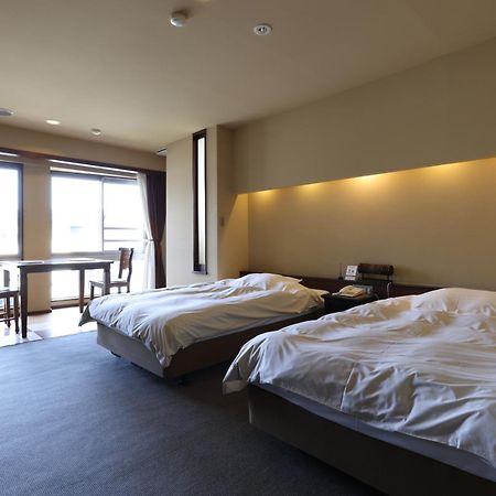 Miyahama Grand Hotel Hatsukaichi Exteriör bild