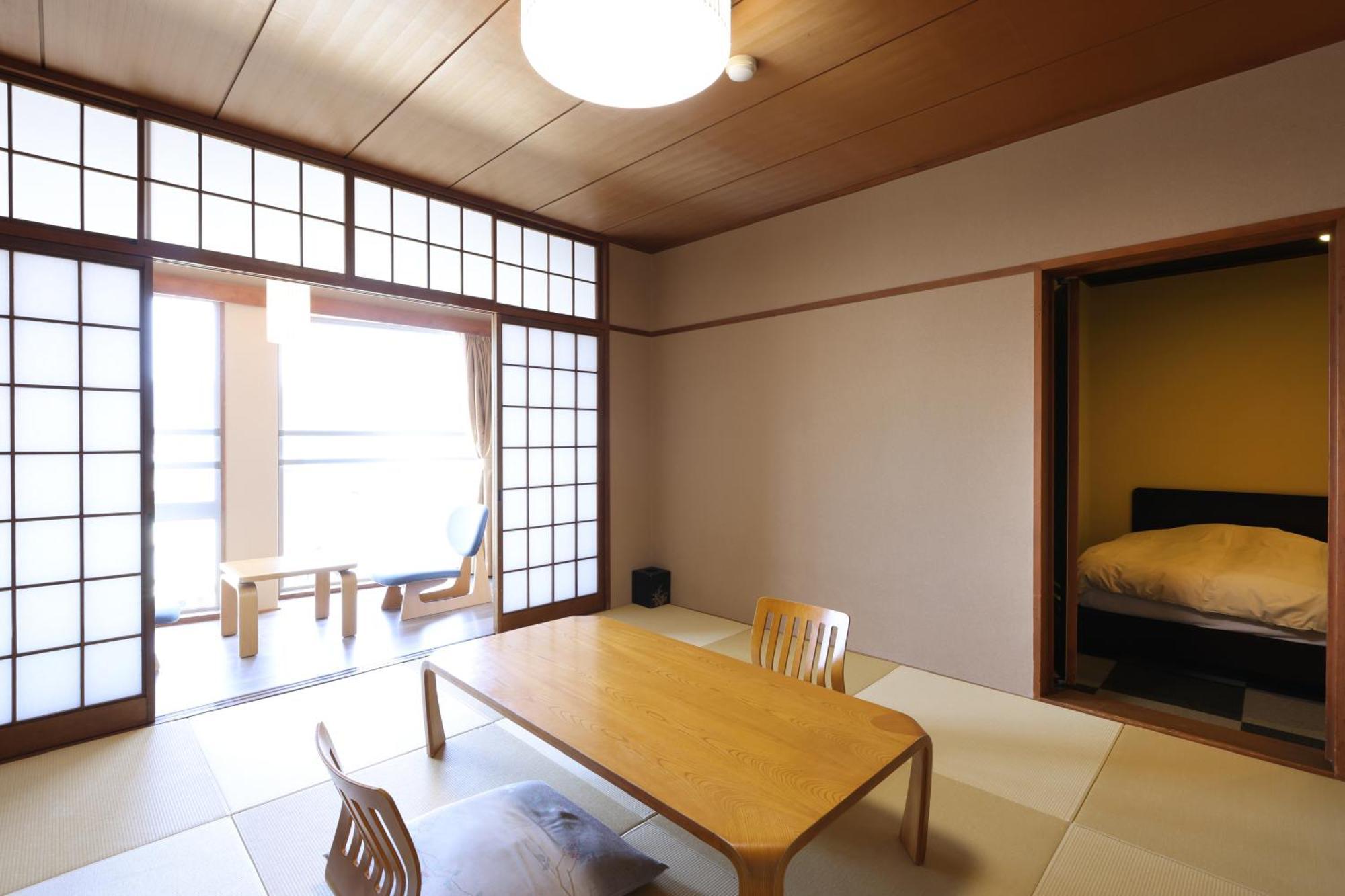 Miyahama Grand Hotel Hatsukaichi Exteriör bild