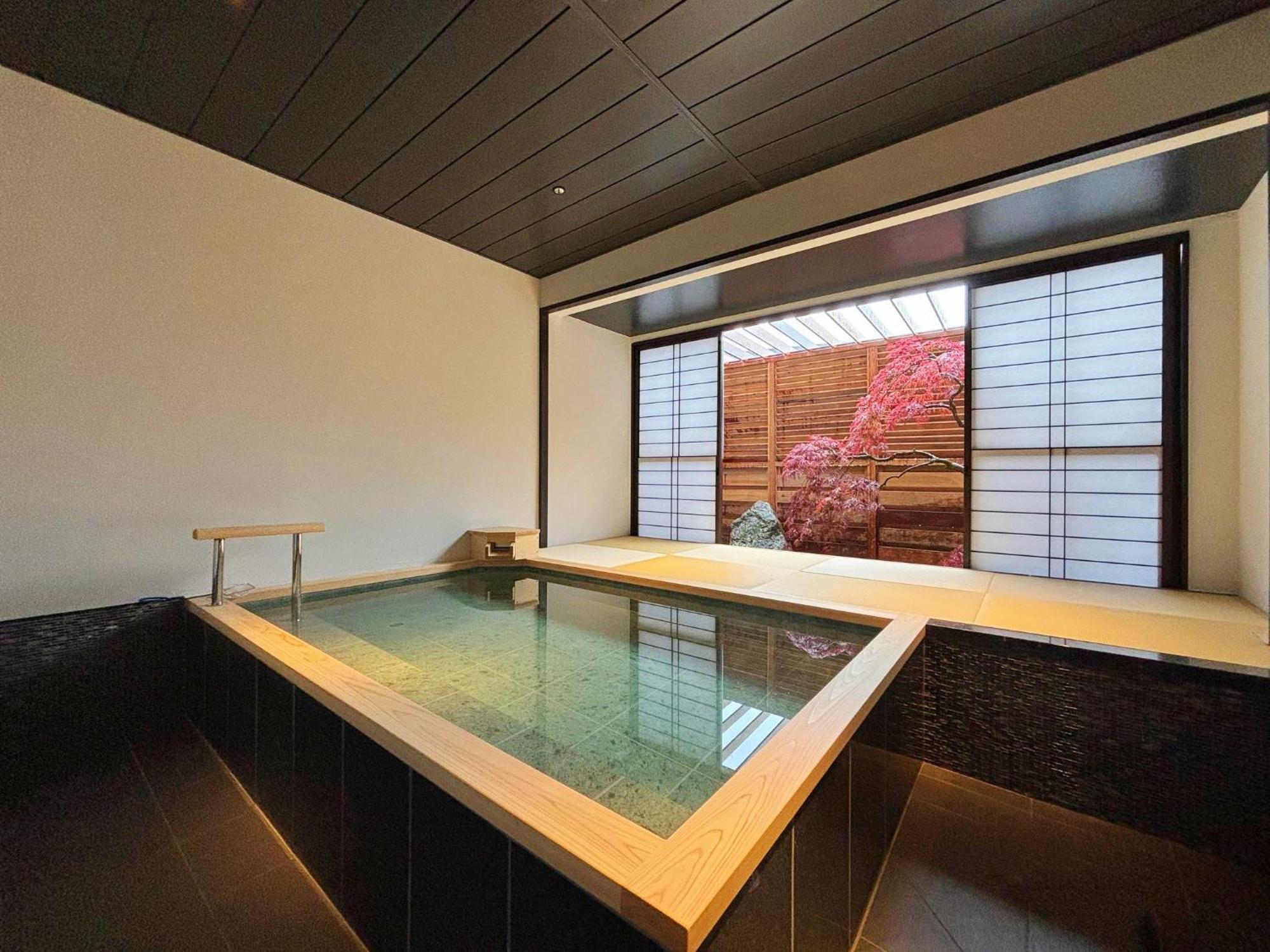 Miyahama Grand Hotel Hatsukaichi Exteriör bild