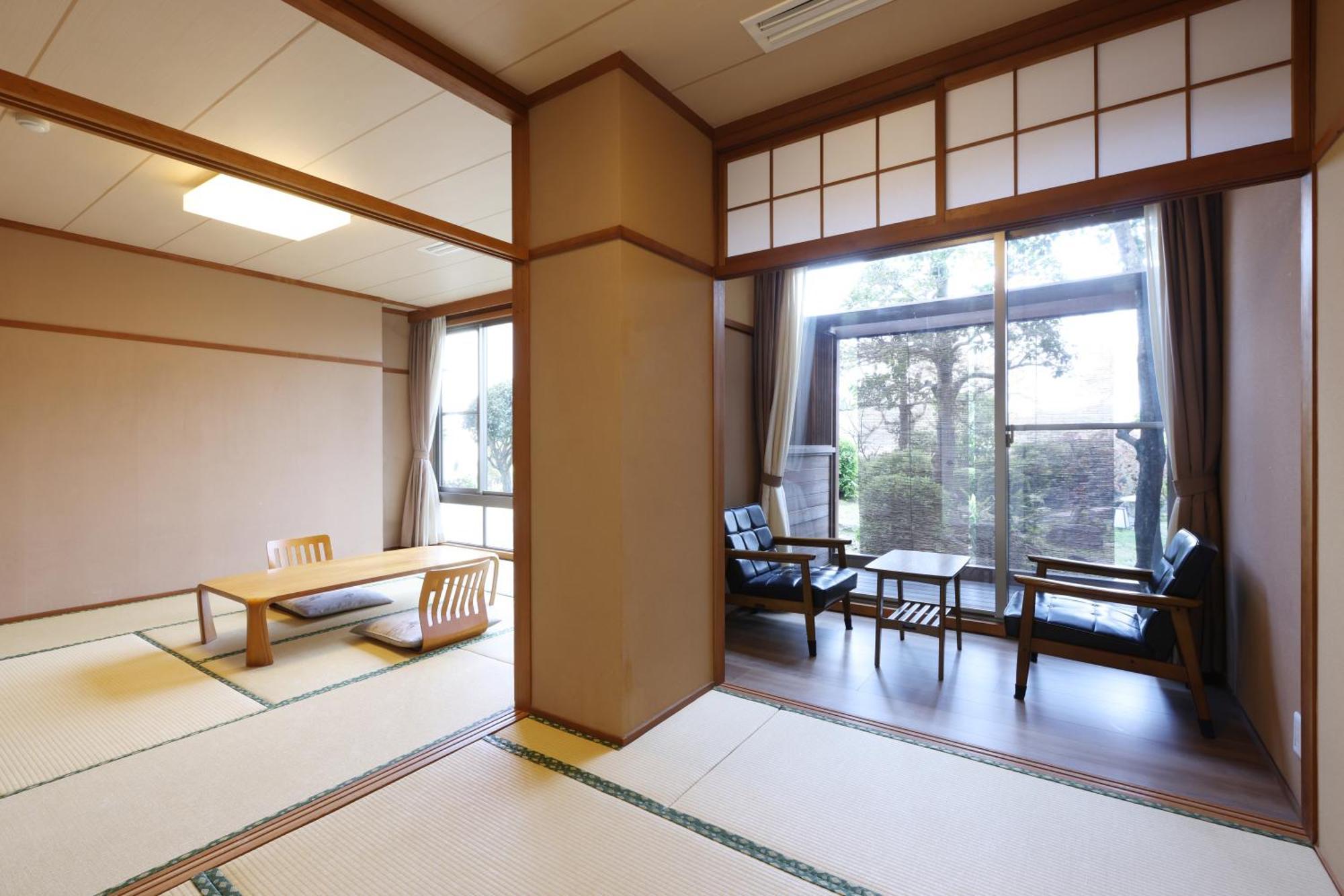 Miyahama Grand Hotel Hatsukaichi Exteriör bild