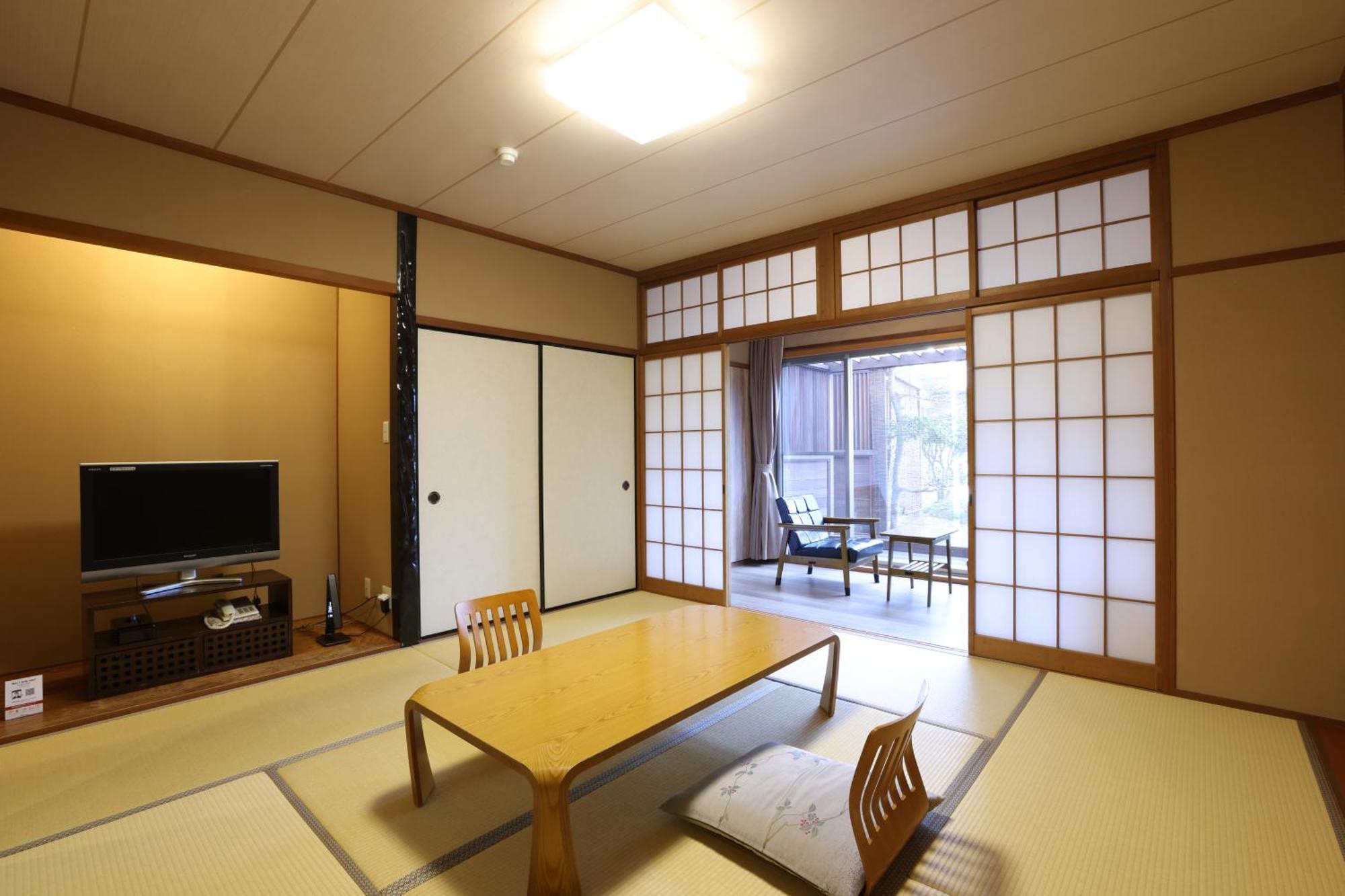 Miyahama Grand Hotel Hatsukaichi Exteriör bild